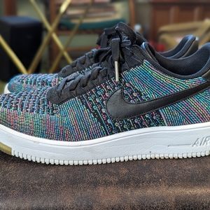 Men's size 10 Nike Air Force One Ultra FlyKnit Low
